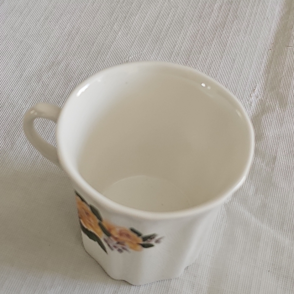 Royal Grafton yellow roses fine bone china mug/cup Tea Cups - Picture 4 of 7